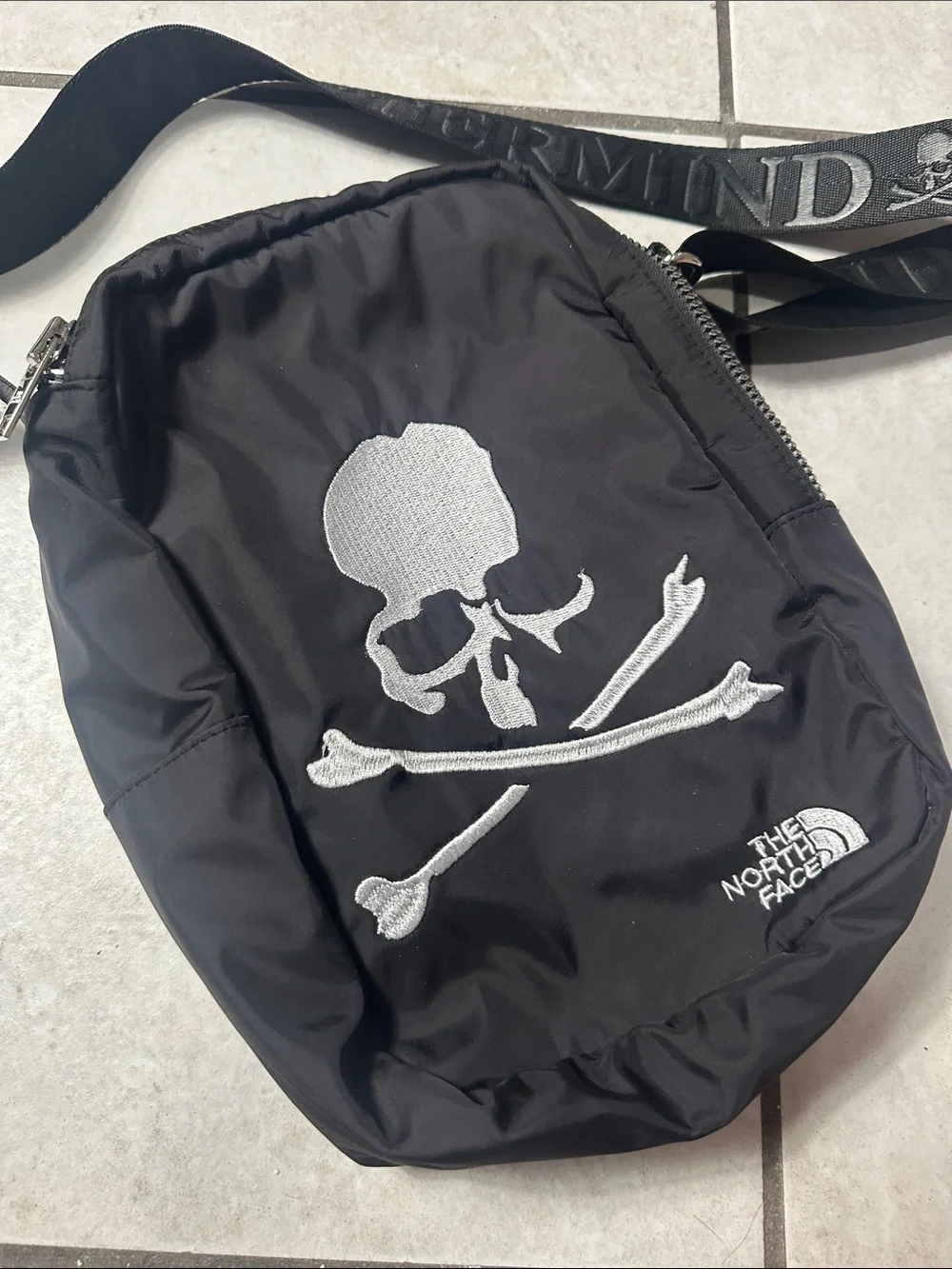 The North Face Black Skull-Embroidered Belt Bag